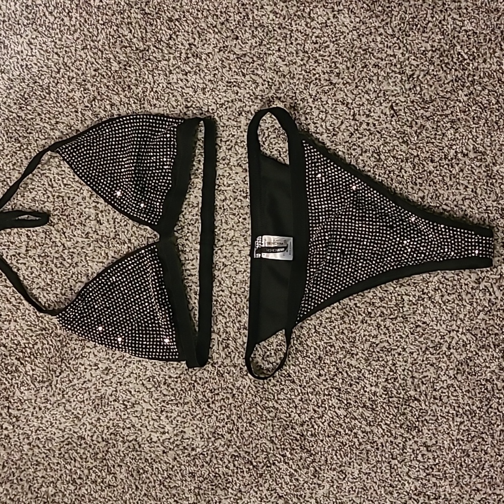 Sz med fashion nova bikini